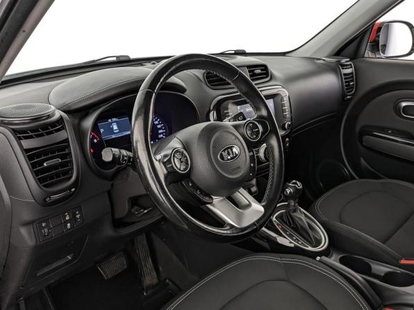 Kia Soul II Рестайлинг с пробегом 2018 года, цена 1 590 000 рублей, 111582 км, хэтчбек, Автокод Объявления