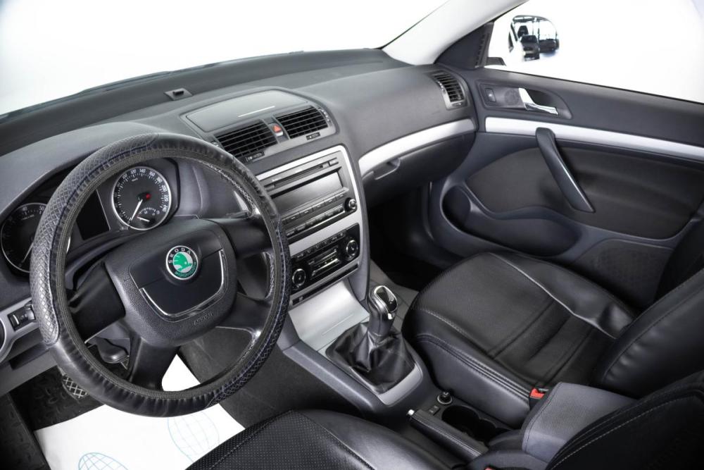 Skoda Octavia II (A5) Рестайлинг Пермь  - изображение 8
