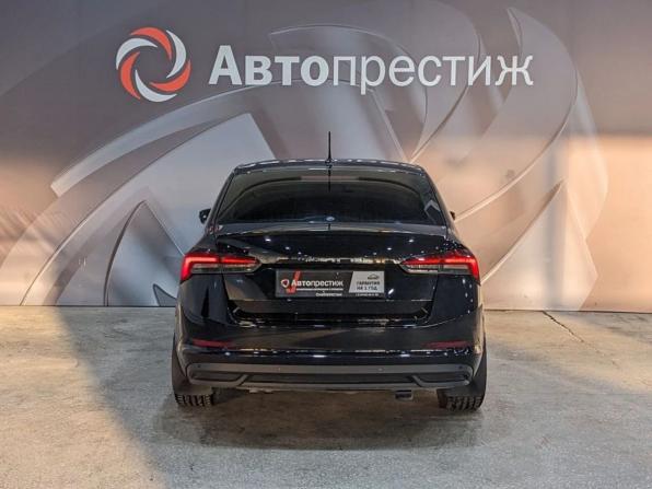 Skoda Rapid II с пробегом 2021 года, цена 1 895 000 рублей, 49200 км, лифтбек, Автокод Объявления