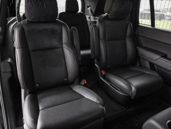 Li Auto (Lixiang) L9 I Рестайлинг с пробегом 2024 года, цена 7 399 000 рублей, 27191 км, внедорожник, Автокод Объявления