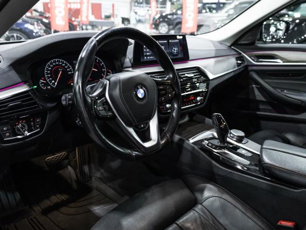BMW 5 серии VII (G30/G31/G38) с пробегом 2018 года, цена 2 749 585 рублей, 116789 км, седан, Автокод Объявления