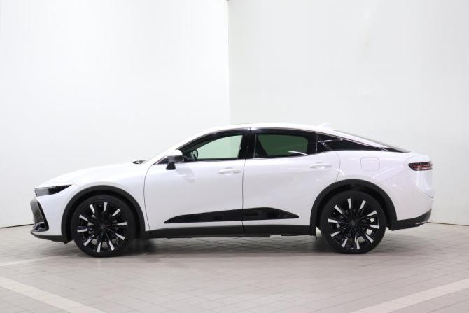 Toyota Crown XVI (S230) с пробегом 2022 года, цена 5 550 000 рублей, 29819 км, хэтчбек, Автокод Объявления