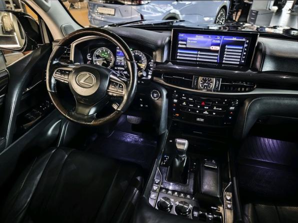 Lexus LX III Рестайлинг 2 с пробегом 2016 года, цена 6 400 000 рублей, 437345 км, внедорожник, Автокод Объявления