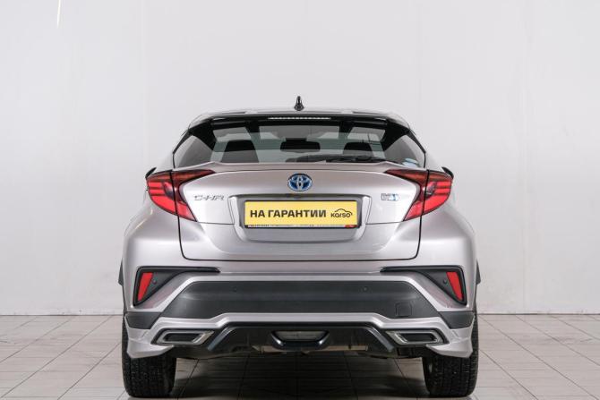 Toyota C-HR I Рестайлинг с пробегом 2019 года, цена 2 299 000 рублей, 117000 км, внедорожник, Автокод Объявления