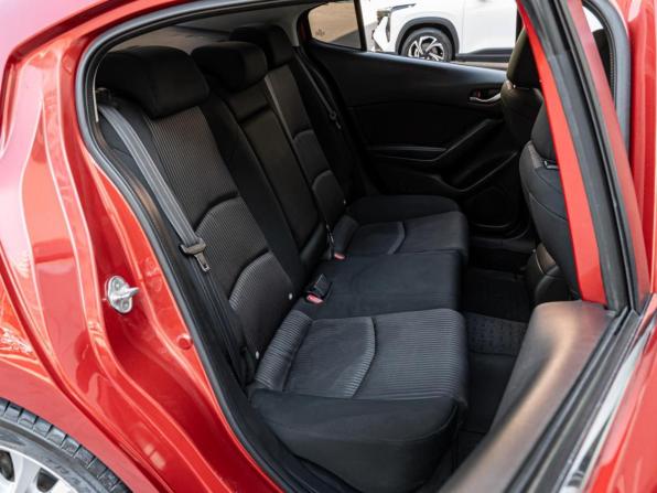 Mazda 3 III (BM) с пробегом 2014 года, цена 1 329 000 рублей, 110623 км, седан, Автокод Объявления