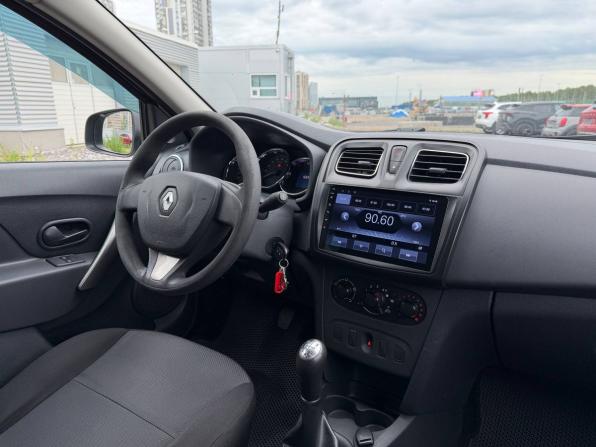 Renault Logan II с пробегом 2017 года, цена 645 000 рублей, 158000 км, седан, Автокод Объявления