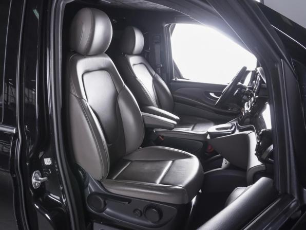 Mercedes-Benz V-Класс III (W447) Рестайлинг с пробегом 2022 года, цена 8 650 000 рублей, 9528 км, минивэн, Автокод Объявления