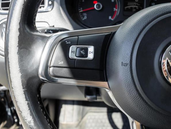 Volkswagen Polo V Рестайлинг с пробегом 2019 года, цена 1 097 000 рублей, 222294 км, седан, Автокод Объявления