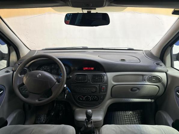 Renault Scenic I Рестайлинг с пробегом 2002 года, цена 185 000 рублей, 414170 км, минивэн, Автокод Объявления