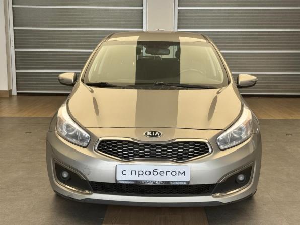 Kia Ceed II Рестайлинг с пробегом 2017 года, цена 1 260 000 рублей, 134000 км, хэтчбек, Автокод Объявления