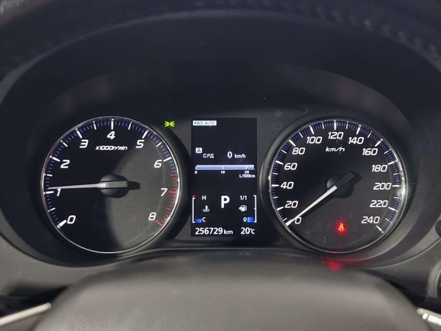 Mitsubishi Outlander III Рестайлинг 2 Санкт-Петербург  - изображение 14