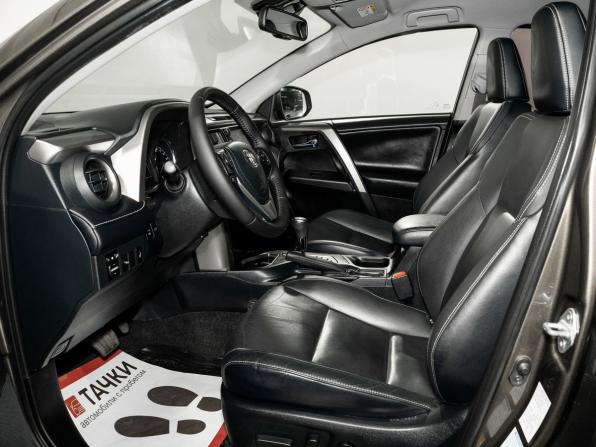 Toyota RAV4 IV (XA40) Рестайлинг с пробегом 2017 года, цена 2 895 000 рублей, 112705 км, внедорожник, Автокод Объявления