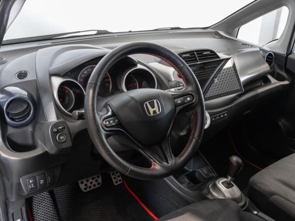 Honda Jazz II с пробегом 2009 года, цена 715 000 рублей, 168000 км, хэтчбек, Автокод Объявления