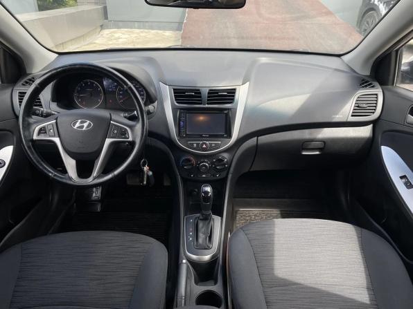 Hyundai Solaris I Рестайлинг с пробегом 2014 года, цена 1 000 000 рублей, 113179 км, седан, Автокод Объявления