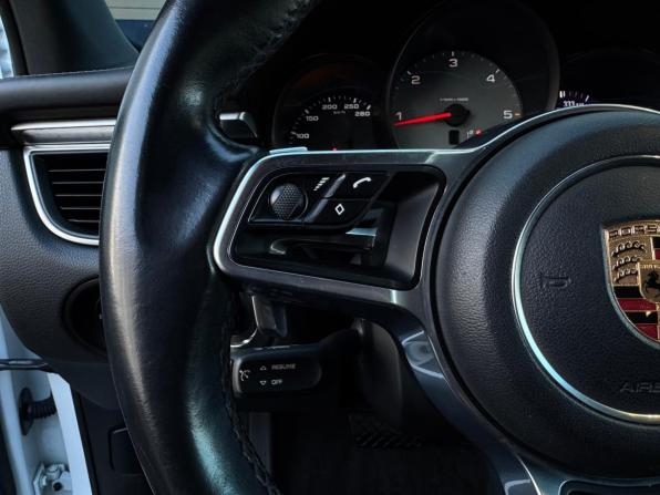 Porsche Macan I с пробегом 2017 года, цена 3 790 000 рублей, 128613 км, внедорожник, Автокод Объявления
