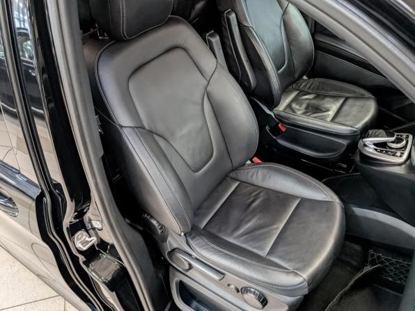 Mercedes-Benz V-Класс III (W447) Рестайлинг с пробегом 2019 года, цена 3 100 000 рублей, 341798 км, минивэн, Автокод Объявления
