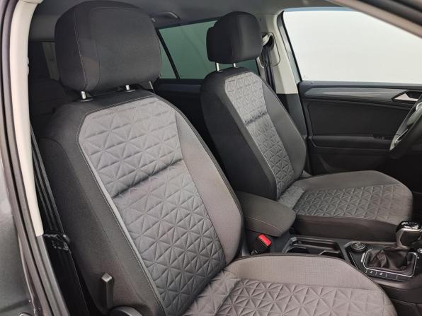 Volkswagen Tiguan II Рестайлинг с пробегом 2021 года, цена 3 190 000 рублей, 29763 км, внедорожник, Автокод Объявления