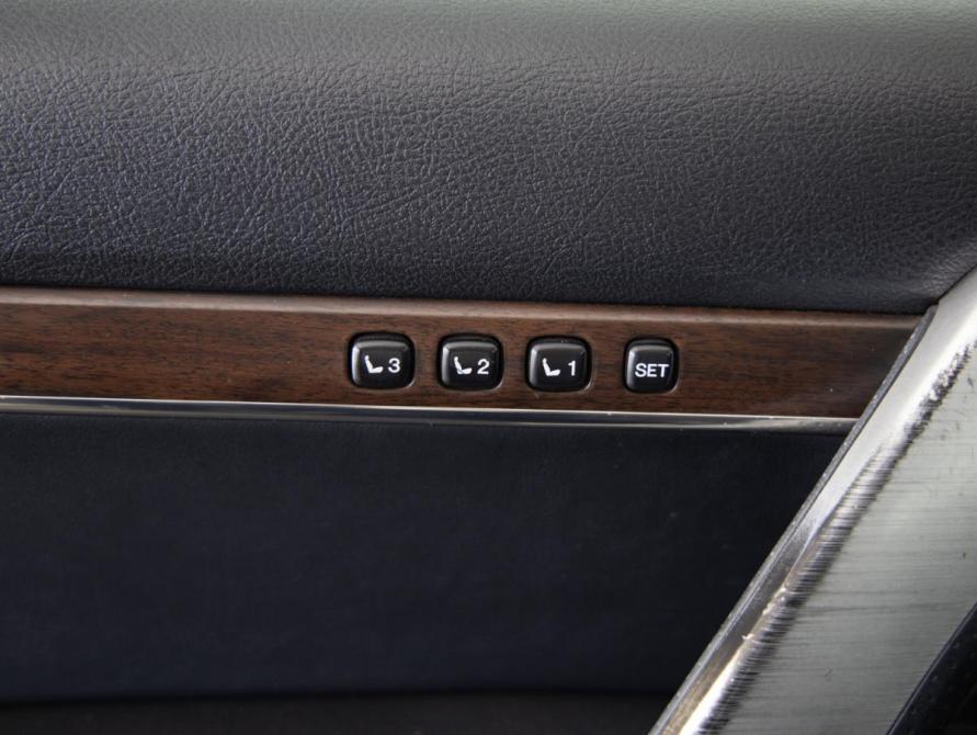 Toyota Land Cruiser 200 Series Рестайлинг 2 Санкт-Петербург  - изображение 23