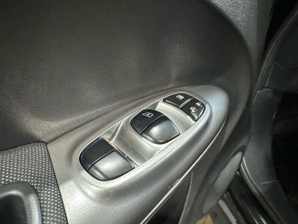 Nissan Juke I с пробегом 2012 года, цена 949 900 рублей, 132000 км, внедорожник, Автокод Объявления