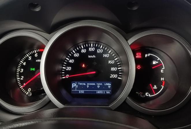 Suzuki Grand Vitara II Рестайлинг 2 с пробегом 2013 года, цена 1 025 000 рублей, 180509 км, внедорожник, Автокод Объявления