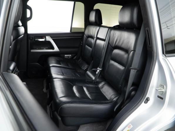 Toyota Land Cruiser 200 Series Рестайлинг 1 с пробегом 2013 года, цена 3 799 050 рублей, 284537 км, внедорожник, Автокод Объявления