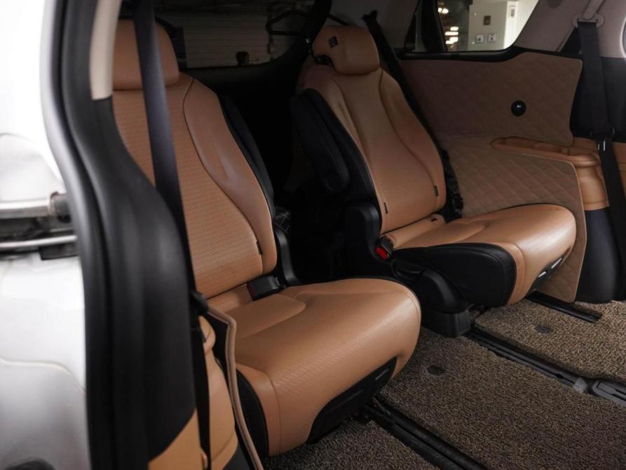 Kia Carnival IV Москва  - изображение 9