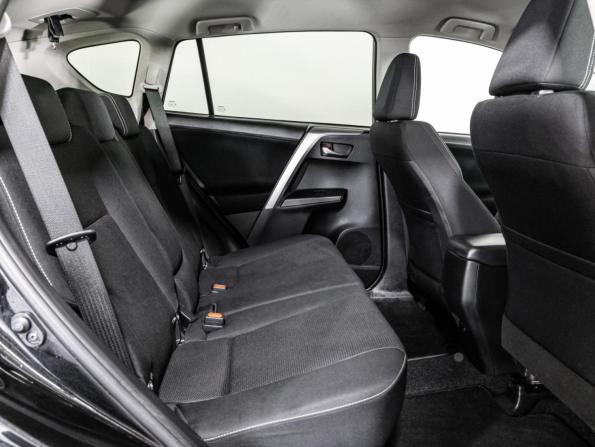 Toyota RAV4 IV (XA40) Рестайлинг с пробегом 2017 года, цена 2 099 000 рублей, 123917 км, внедорожник, Автокод Объявления