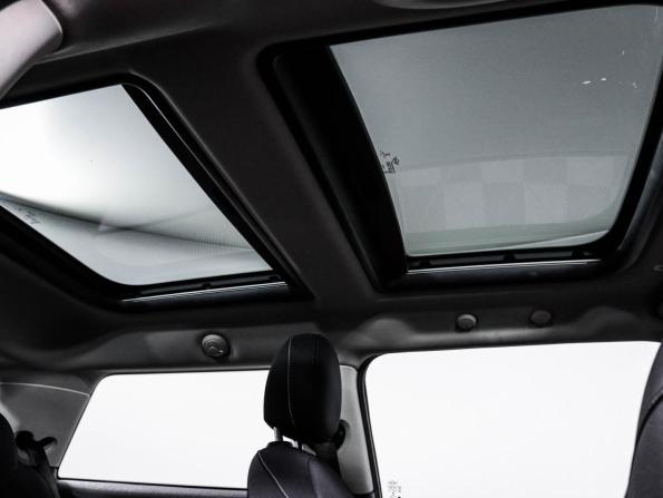 Mini Hatch III (F55/F56) Рестайлинг с пробегом 2019 года, цена 2 050 000 рублей, 59500 км, хэтчбек, Автокод Объявления