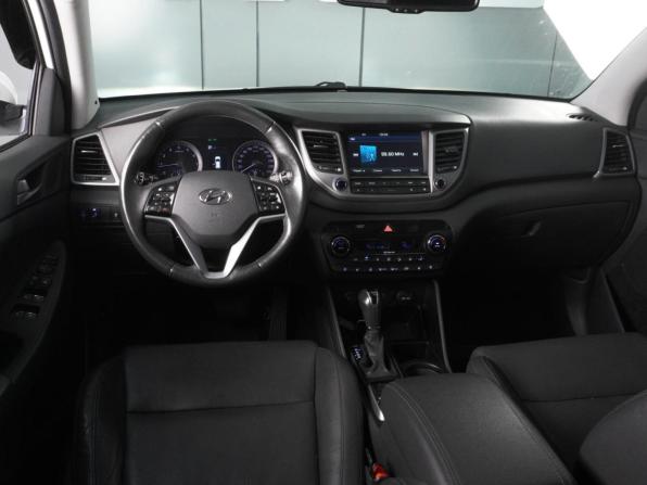 Hyundai Tucson III с пробегом 2015 года, цена 1 948 000 рублей, 131823 км, внедорожник, Автокод Объявления