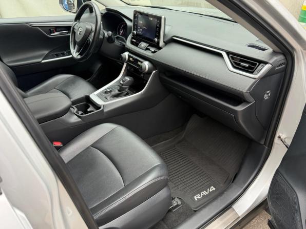 Toyota RAV4 V (XA50) с пробегом 2022 года, цена 3 199 000 рублей, 110000 км, внедорожник, Автокод Объявления
