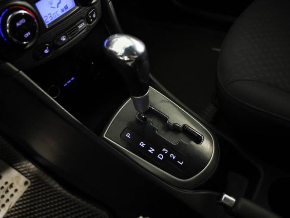 Hyundai Solaris I с пробегом 2013 года, цена 699 000 рублей, 236136 км, хэтчбек, Автокод Объявления