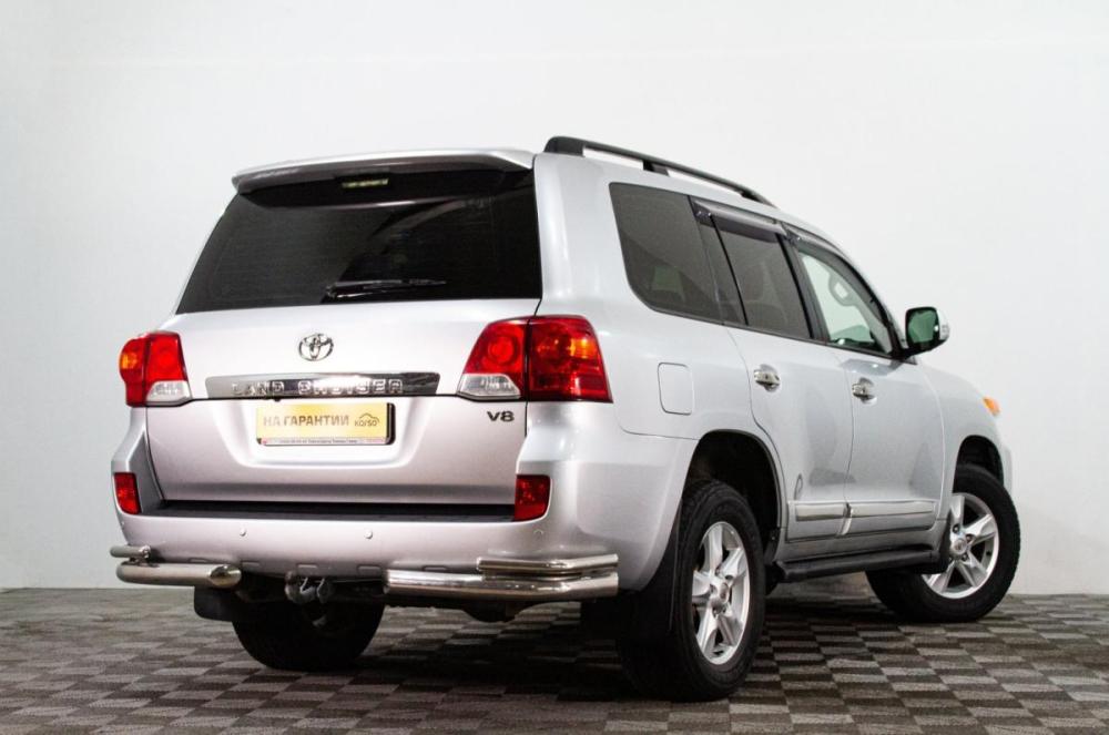 Toyota Land Cruiser 200 Series Рестайлинг 1 Сургут  - изображение 5