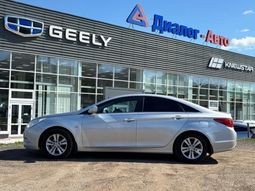 Hyundai Sonata VI (YF) Набережные Челны  - изображение 2
