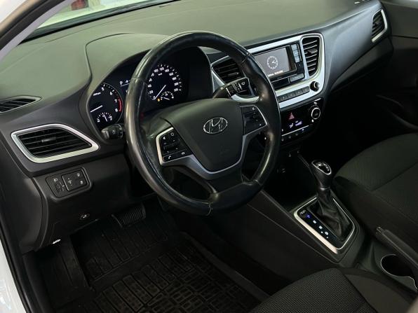 Hyundai Solaris I Рестайлинг с пробегом 2017 года, цена 1 248 000 рублей, 148500 км, седан, Автокод Объявления