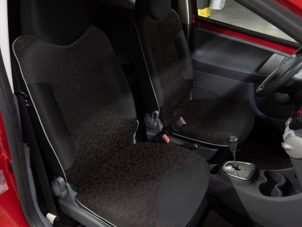 Peugeot 107 I Рестайлинг с пробегом 2010 года, цена 669 000 рублей, 92814 км, хэтчбек, Автокод Объявления