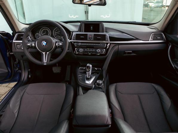 BMW 3 серии VI (F3x) Рестайлинг с пробегом 2018 года, цена 2 025 000 рублей, 101000 км, седан, Автокод Объявления