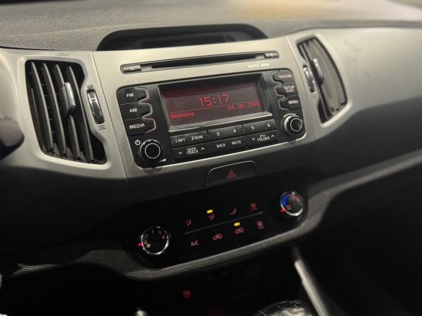 Kia Sportage III Рестайлинг с пробегом 2015 года, цена 1 300 000 рублей, 214000 км, внедорожник, Автокод Объявления