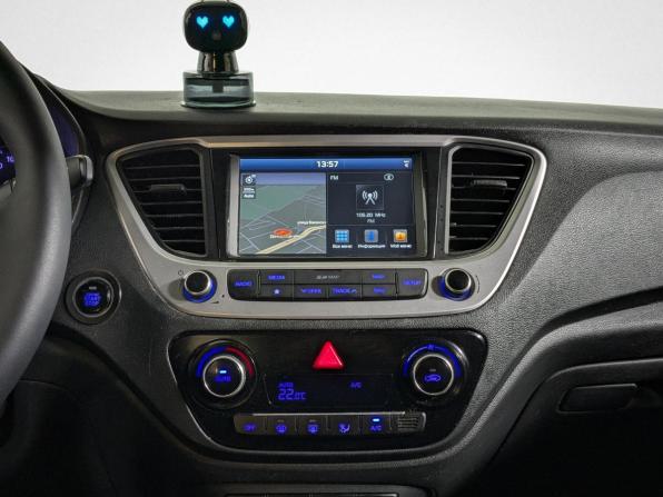 Hyundai Solaris II с пробегом 2018 года, цена 1 058 900 рублей, 194000 км, седан, Автокод Объявления