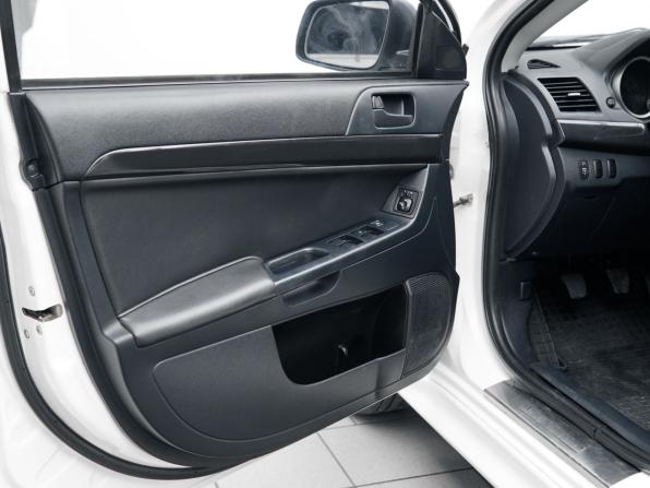 Mitsubishi Lancer X Рестайлинг с пробегом 2012 года, цена 830 000 рублей, 188677 км, седан, Автокод Объявления