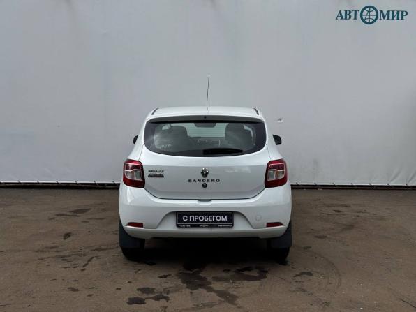 Renault Sandero II с пробегом 2016 года, цена 793 000 рублей, 90881 км, хэтчбек, Автокод Объявления