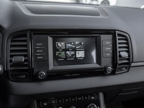 Skoda Karoq I с пробегом 2020 года, цена 2 095 000 рублей, 102110 км, внедорожник, Автокод Объявления