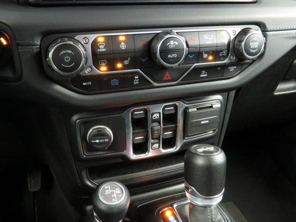 Jeep Wrangler IV (JL) Рестайлинг с пробегом 2023 года, цена 6 150 000 рублей, 31000 км, внедорожник, Автокод Объявления