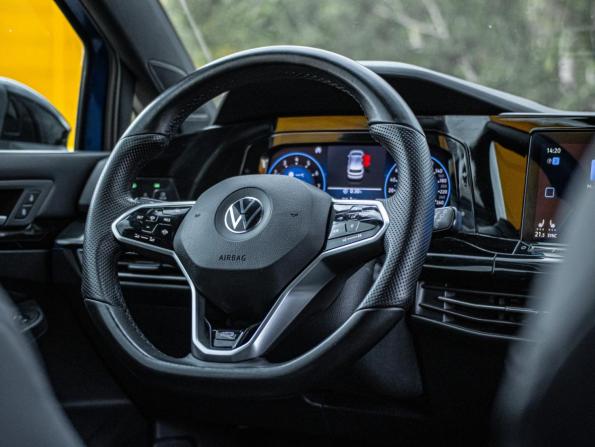 Volkswagen Golf VIII с пробегом 2021 года, цена 2 729 000 рублей, 69862 км, хэтчбек, Автокод Объявления