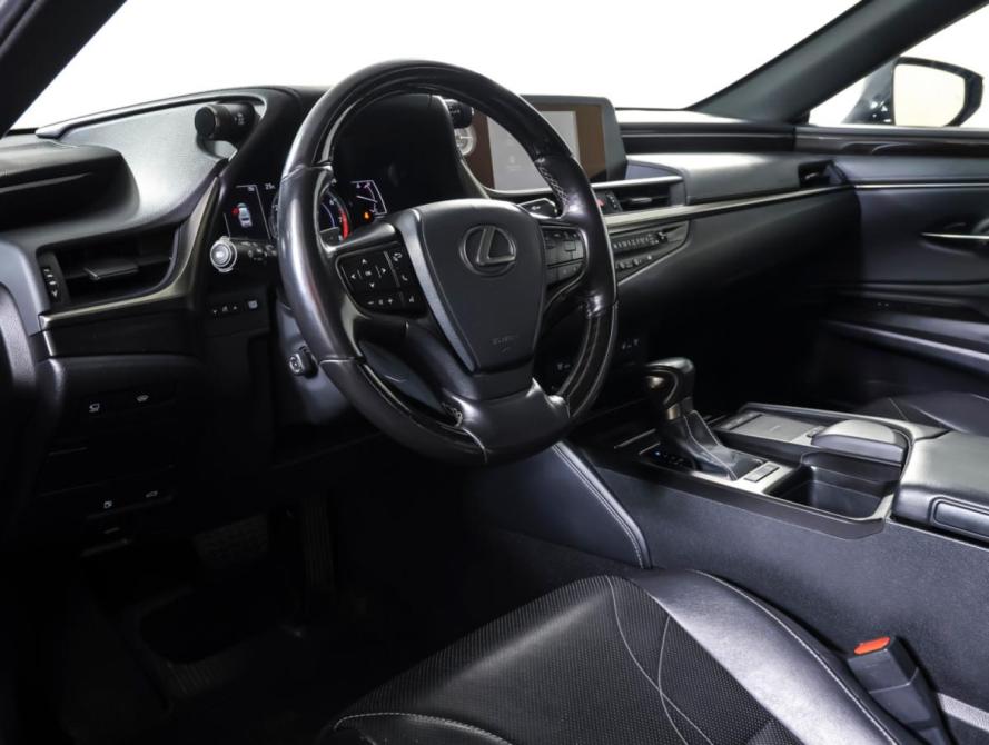 Lexus ES VII Москва  - изображение 16