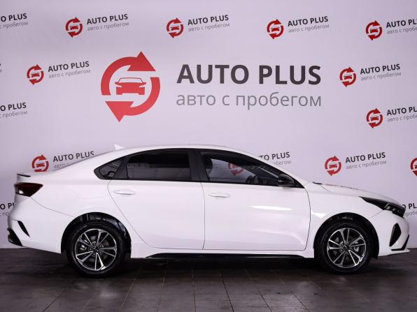 Kia K3 II (China Market) Рестайлинг с пробегом 2023 года, цена 2 399 000 рублей, 14605 км, седан, Автокод Объявления