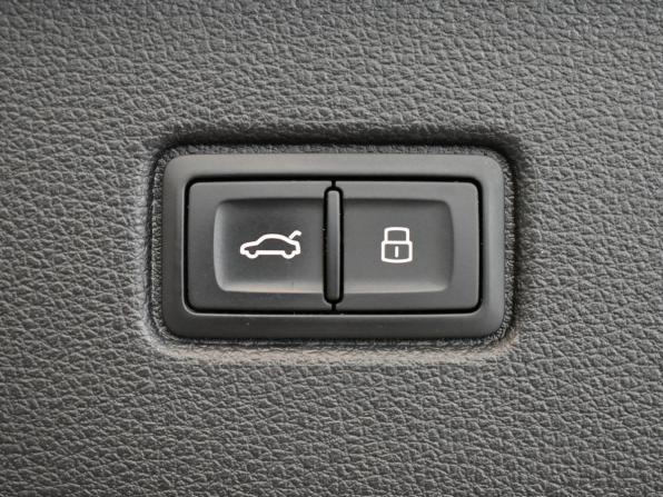 Audi Q7 II (4M) с пробегом 2016 года, цена 4 200 000 рублей, 137952 км, внедорожник, Автокод Объявления