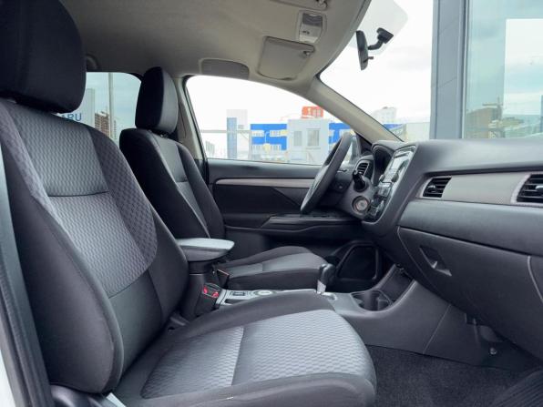 Mitsubishi Outlander III с пробегом 2014 года, цена 1 099 000 рублей, 286165 км, внедорожник, Автокод Объявления