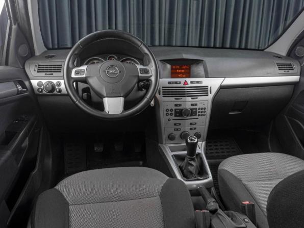 Opel Astra H Рестайлинг с пробегом 2010 года, цена 519 000 рублей, 246000 км, седан, Автокод Объявления