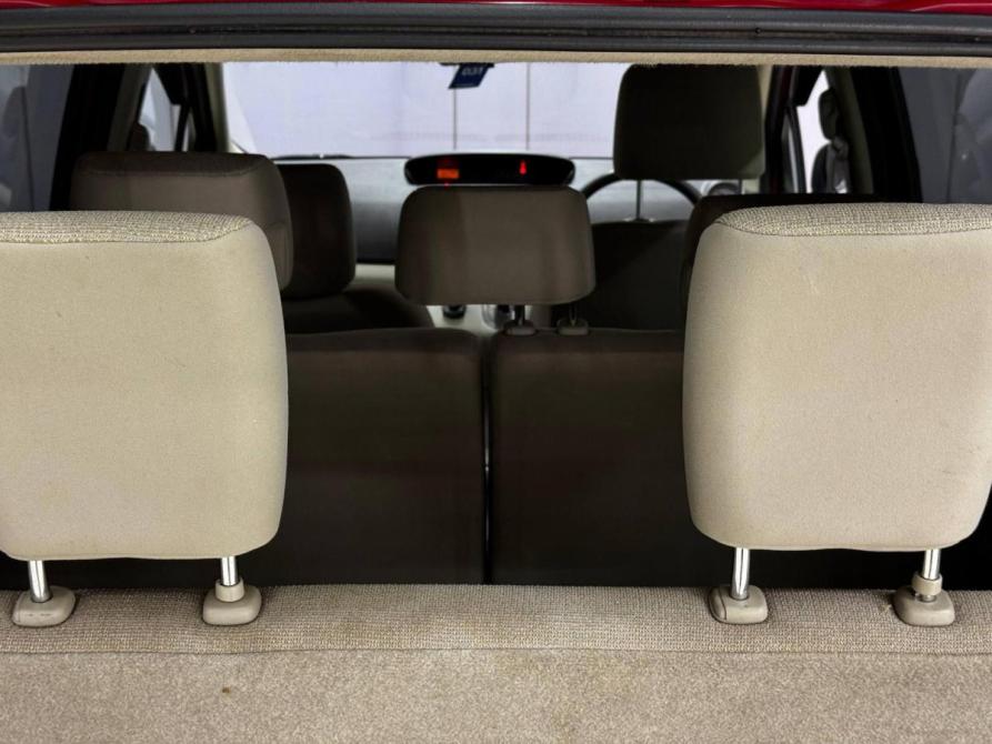 Toyota Passo Sette Благовещенск  - изображение 25