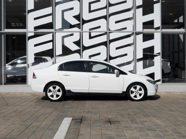 Honda Civic VIII с пробегом 2008 года, цена 677 000 рублей, 304522 км, седан, Автокод Объявления
